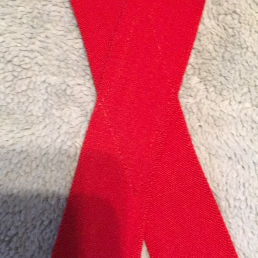Red Suspenders - Picture 4 of 6